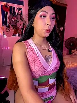 Unleash your urge for fetish cams livestreamers with our pick of steaming hot models, versed in the art of seduction and indulgence.
