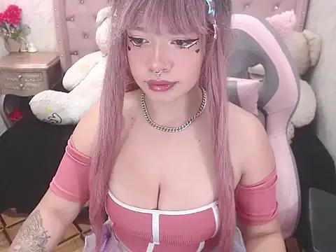 Unleash your urge for fetish cams livestreamers with our pick of steaming hot models, versed in the art of seduction and indulgence.