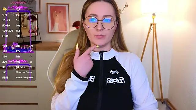 Unleash your urge for fetish cams livestreamers with our pick of steaming hot models, versed in the art of seduction and indulgence.