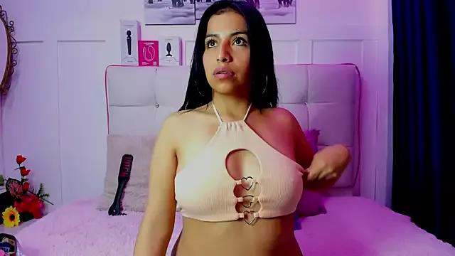 Unleash your urge for fetish cams livestreamers with our pick of steaming hot models, versed in the art of seduction and indulgence.