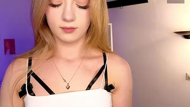 Emma_Frosty from StripChat is Freechat