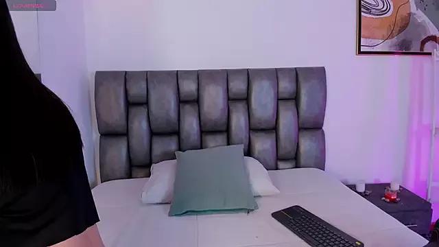 Unleash your urge for fetish cams livestreamers with our pick of steaming hot models, versed in the art of seduction and indulgence.