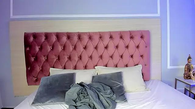 EmmaBecket2 from StripChat is Freechat