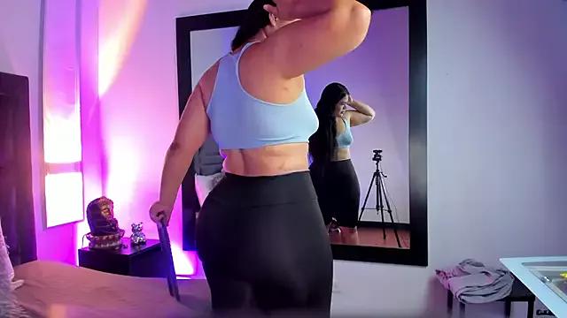 Unleash your urge for fetish cams livestreamers with our pick of steaming hot models, versed in the art of seduction and indulgence.