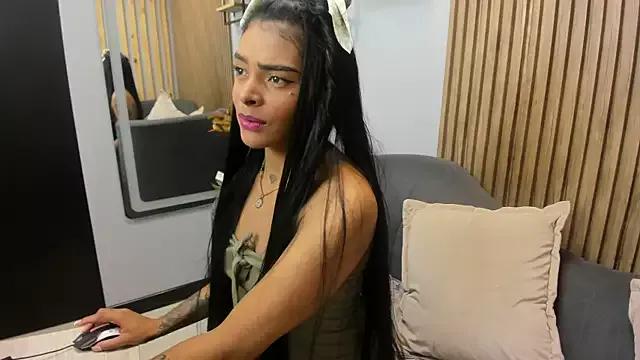 EmmaEbony_ from StripChat is Freechat