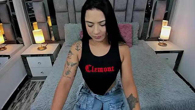 Unleash your urge for fetish cams livestreamers with our pick of steaming hot models, versed in the art of seduction and indulgence.