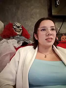 Unleash your urge for fetish cams livestreamers with our pick of steaming hot models, versed in the art of seduction and indulgence.