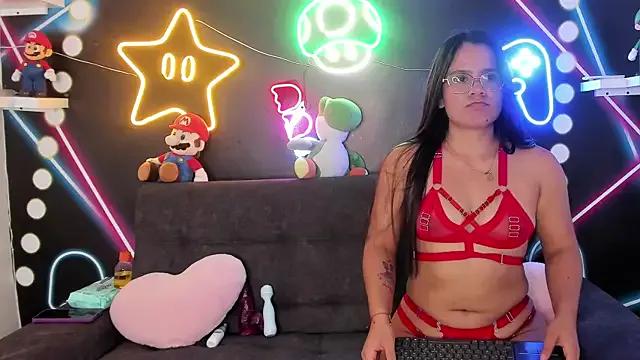 Unleash your urge for fetish cams livestreamers with our pick of steaming hot models, versed in the art of seduction and indulgence.