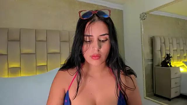 Unleash your urge for fetish cams livestreamers with our pick of steaming hot models, versed in the art of seduction and indulgence.