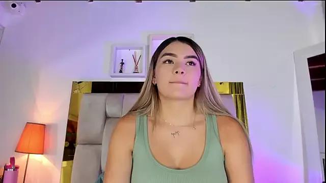 Unleash your urge for fetish cams livestreamers with our pick of steaming hot models, versed in the art of seduction and indulgence.