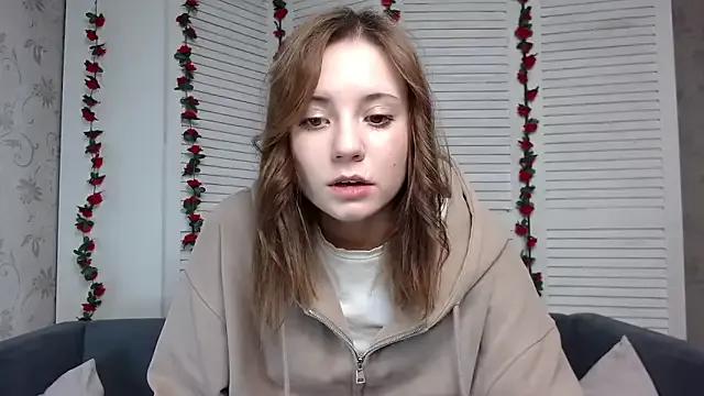 evaa_here_ from StripChat is Freechat