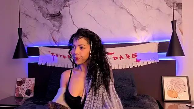 Unleash your urge for fetish cams livestreamers with our pick of steaming hot models, versed in the art of seduction and indulgence.