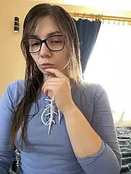 EvaRoss_ from StripChat is Freechat