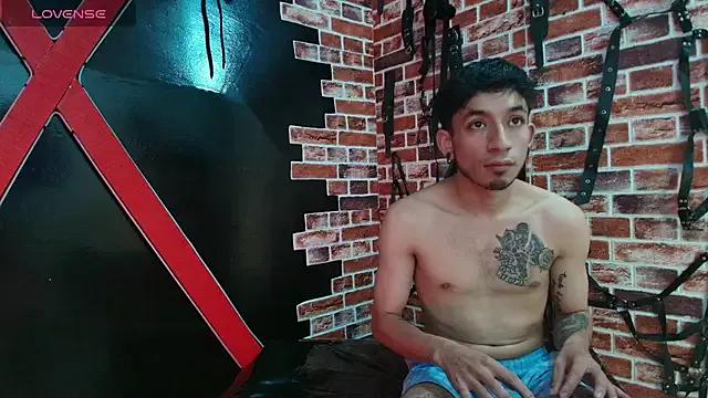 Explosive_couplee_ from StripChat is Freechat
