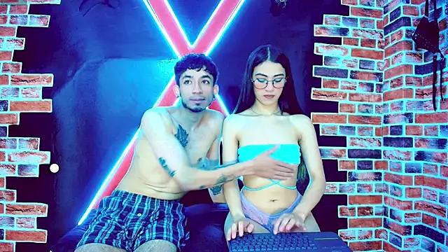Unleash your urge for fetish cams livestreamers with our pick of steaming hot models, versed in the art of seduction and indulgence.