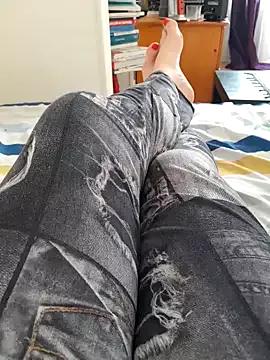 feetclara7 from StripChat is Freechat