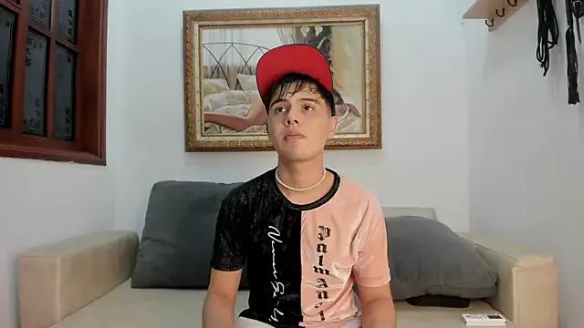 Photos of Felipe_Cold from StripChat is Freechat