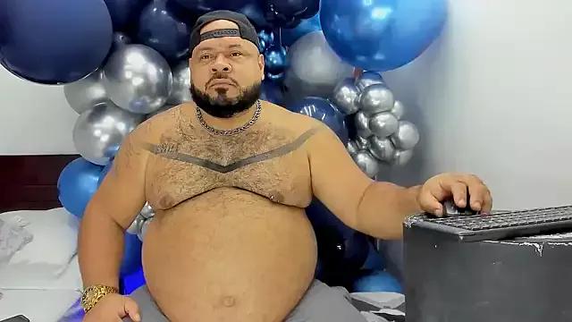 FetishBearsBig from StripChat is Freechat
