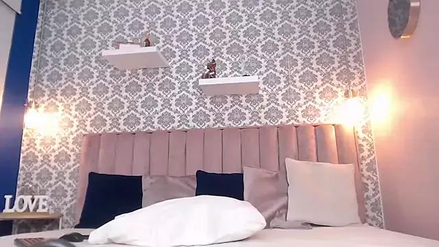Unleash your urge for fetish cams livestreamers with our pick of steaming hot models, versed in the art of seduction and indulgence.