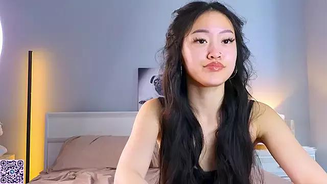 FloresGarr from StripChat is Freechat