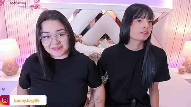 Unleash your urge for fetish cams livestreamers with our pick of steaming hot models, versed in the art of seduction and indulgence.