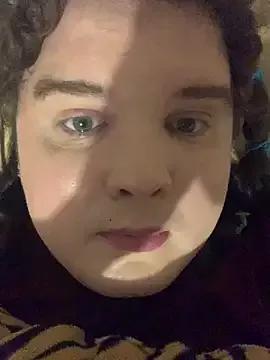 Frossst28 from StripChat is Freechat