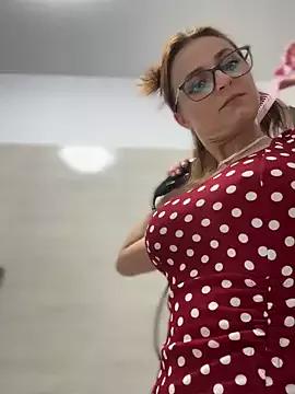 FuckingSunshine37 from StripChat is Freechat