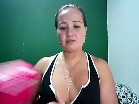 Unleash your urge for fetish cams livestreamers with our pick of steaming hot models, versed in the art of seduction and indulgence.