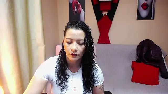 Unleash your urge for fetish cams livestreamers with our pick of steaming hot models, versed in the art of seduction and indulgence.