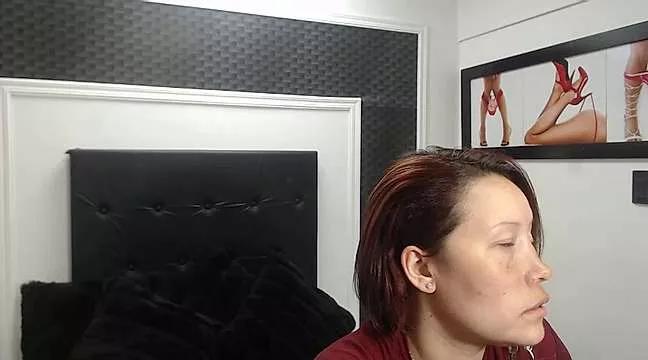 Unleash your urge for fetish cams livestreamers with our pick of steaming hot models, versed in the art of seduction and indulgence.
