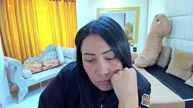 Unleash your urge for fetish cams livestreamers with our pick of steaming hot models, versed in the art of seduction and indulgence.