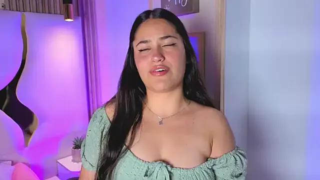 Unleash your urge for fetish cams livestreamers with our pick of steaming hot models, versed in the art of seduction and indulgence.