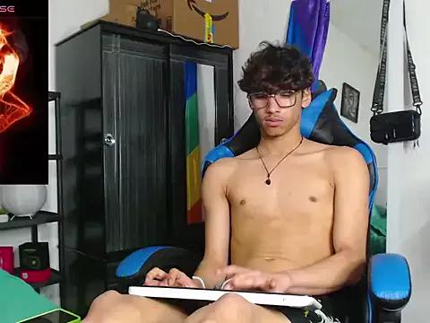 Gael_Jones from StripChat is Freechat
