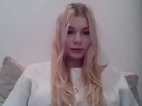 GeorginaLovely from StripChat is Freechat