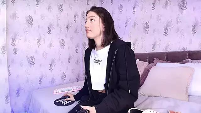 Giaa_Ross from StripChat is Freechat