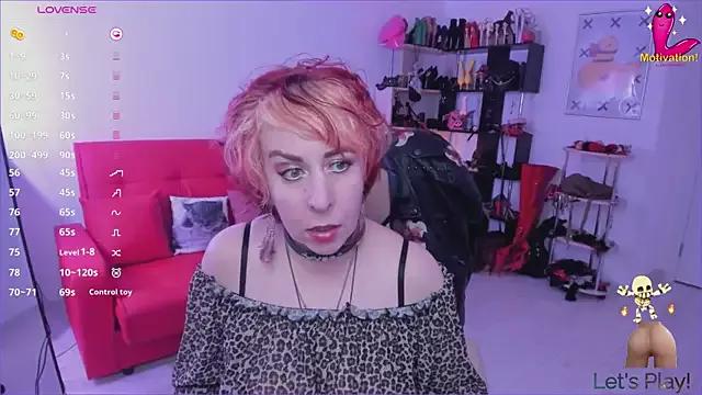 GinaMiracle from StripChat is Freechat