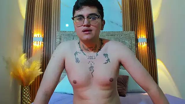 Unleash your urge for fetish cams livestreamers with our pick of steaming hot models, versed in the art of seduction and indulgence.