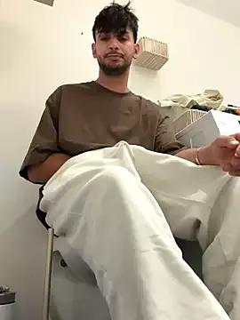 Unleash your urge for fetish cams livestreamers with our pick of steaming hot models, versed in the art of seduction and indulgence.