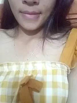 Gloria-a from StripChat is Freechat