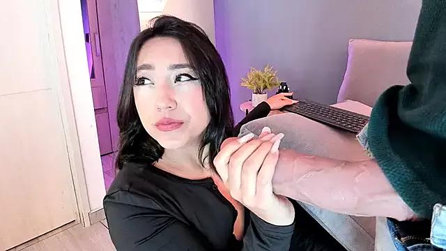 Unleash your urge for fetish cams livestreamers with our pick of steaming hot models, versed in the art of seduction and indulgence.