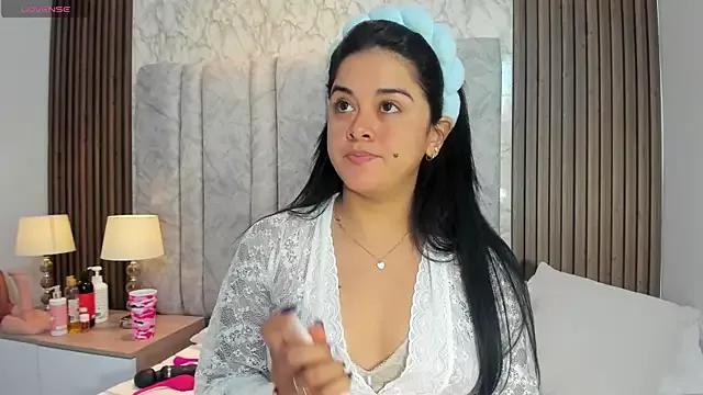 Unleash your urge for fetish cams livestreamers with our pick of steaming hot models, versed in the art of seduction and indulgence.