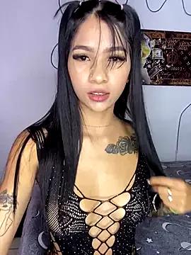 Unleash your urge for fetish cams livestreamers with our pick of steaming hot models, versed in the art of seduction and indulgence.