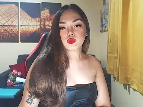 Unleash your urge for fetish cams livestreamers with our pick of steaming hot models, versed in the art of seduction and indulgence.