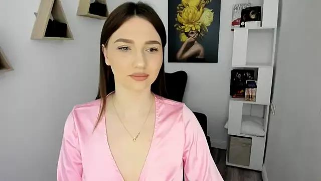 GracefulLook from StripChat is Freechat