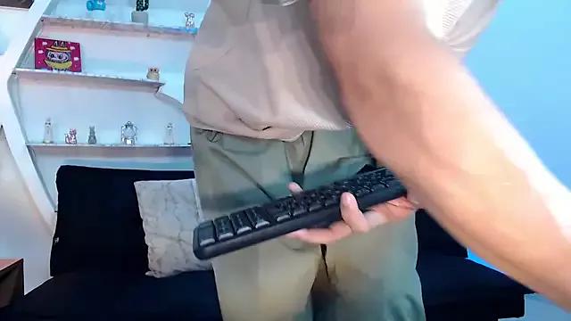 Unleash your urge for fetish cams livestreamers with our pick of steaming hot models, versed in the art of seduction and indulgence.