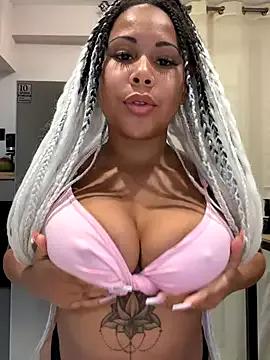 Unleash your urge for fetish cams livestreamers with our pick of steaming hot models, versed in the art of seduction and indulgence.