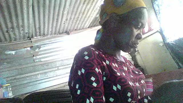 hairybushpussyxx1 from StripChat is Freechat