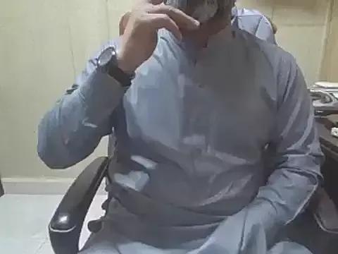 hairymaster95 from StripChat is Freechat