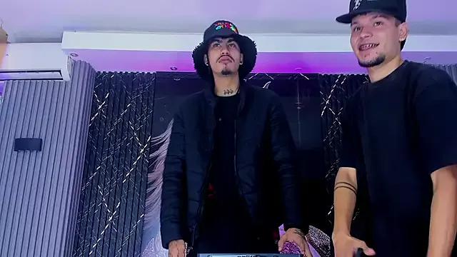 handsome_boys22 from StripChat is Freechat