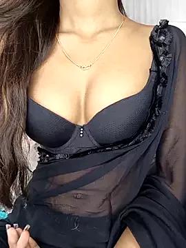 Haniaa_love from StripChat is Freechat